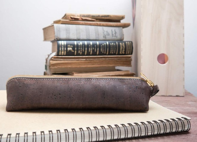 Estuche escolar corcho marrón